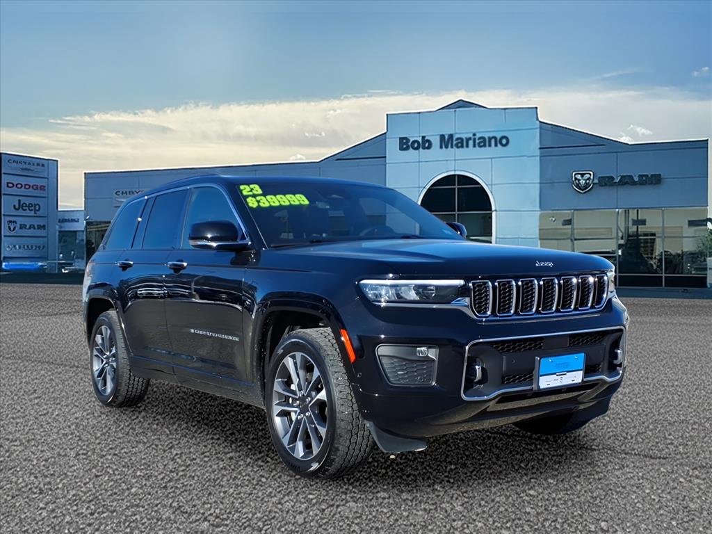 2023 Jeep Grand Cherokee Overland's photo