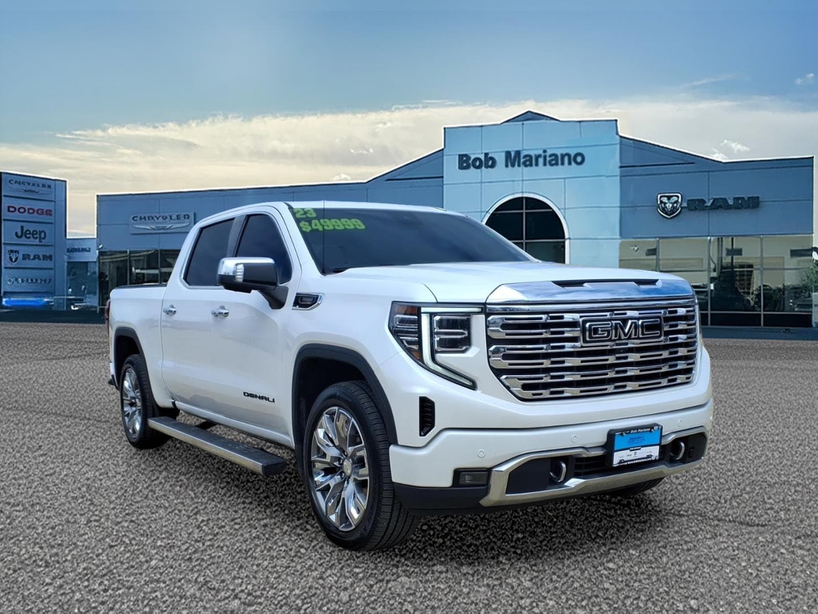 2023 GMC Sierra 4WD Crew Cab Short Box Denali's photo