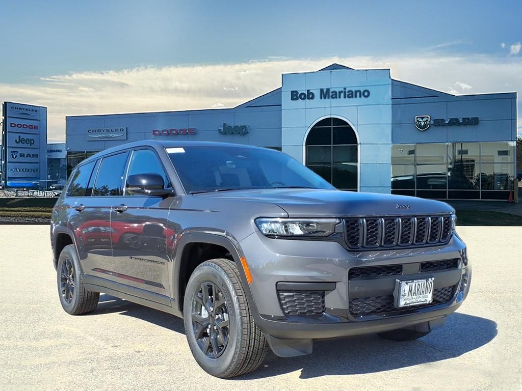 2025 Jeep Grand Cherokee Altitude's photo
