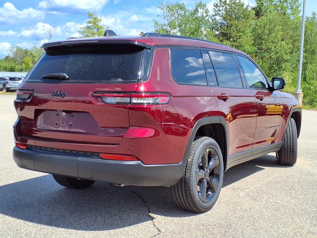 2025 Jeep Grand Cherokee Altitude X photo 2