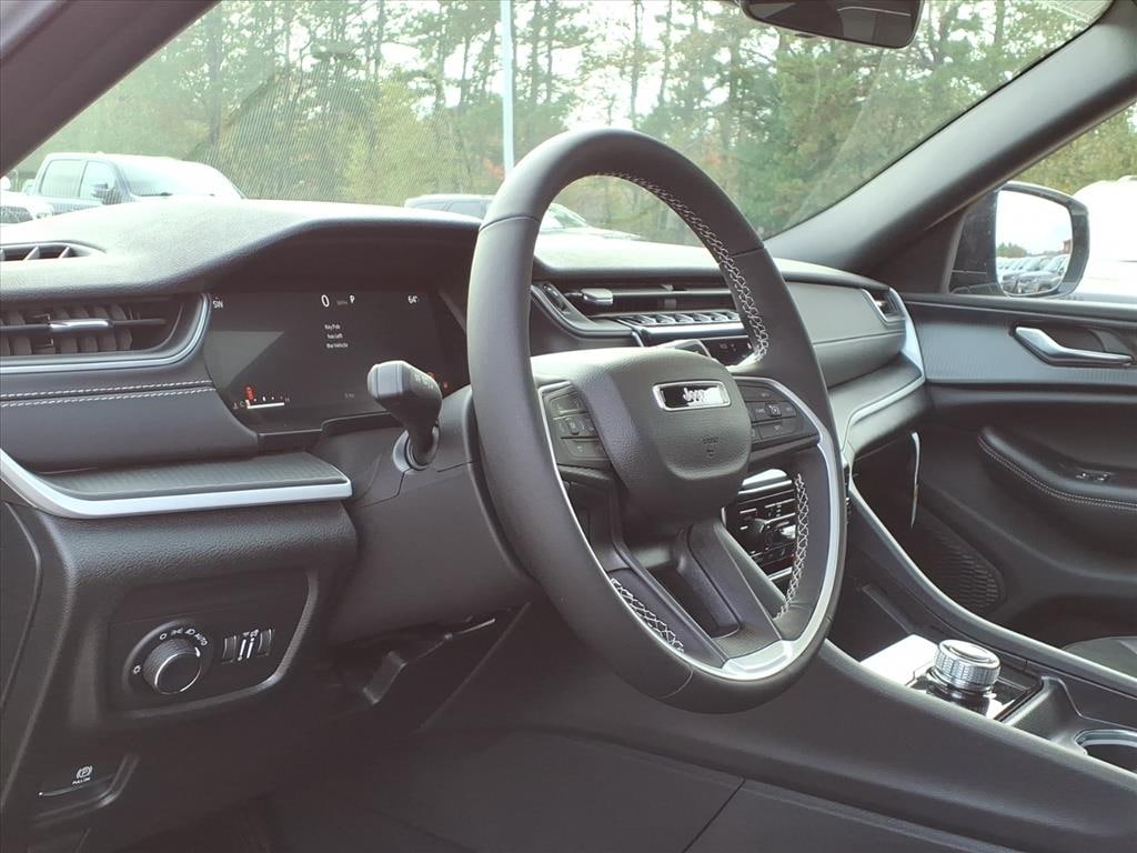 New 2025 Jeep Grand Cherokee L Altitude X Sport Utility