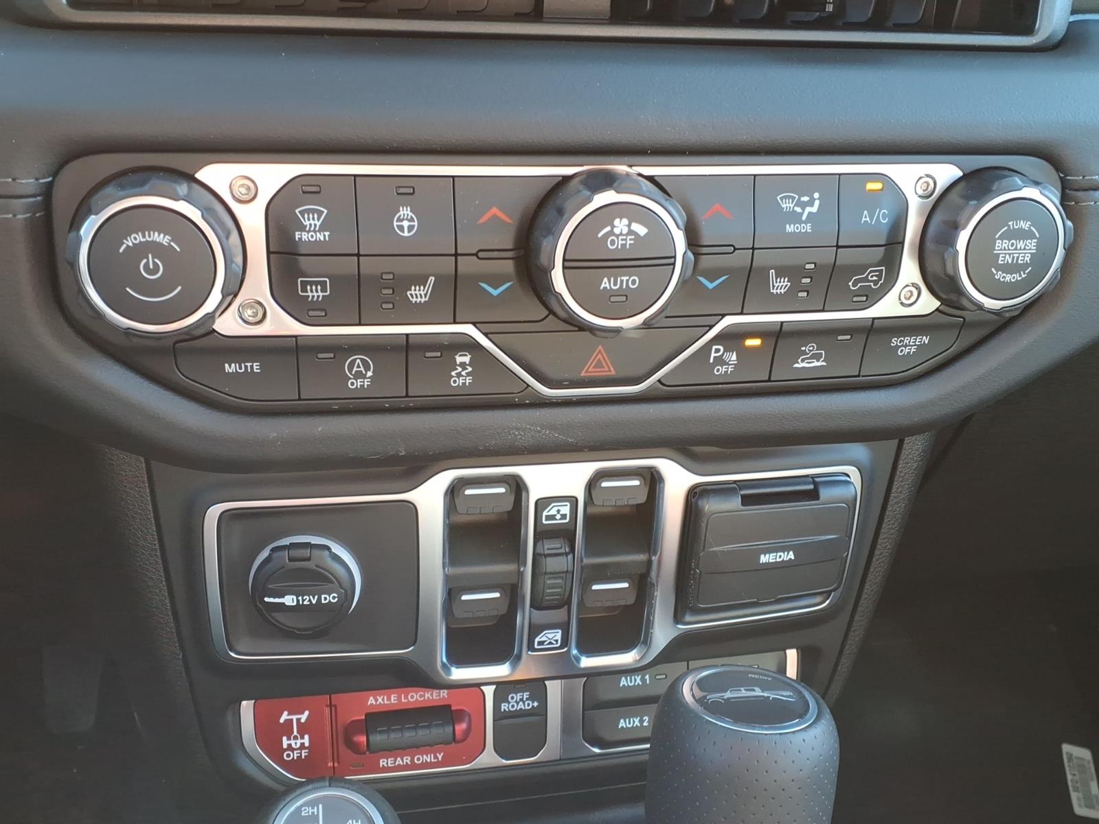 2026 Jeep Gladiator Mojave X - Photo 15