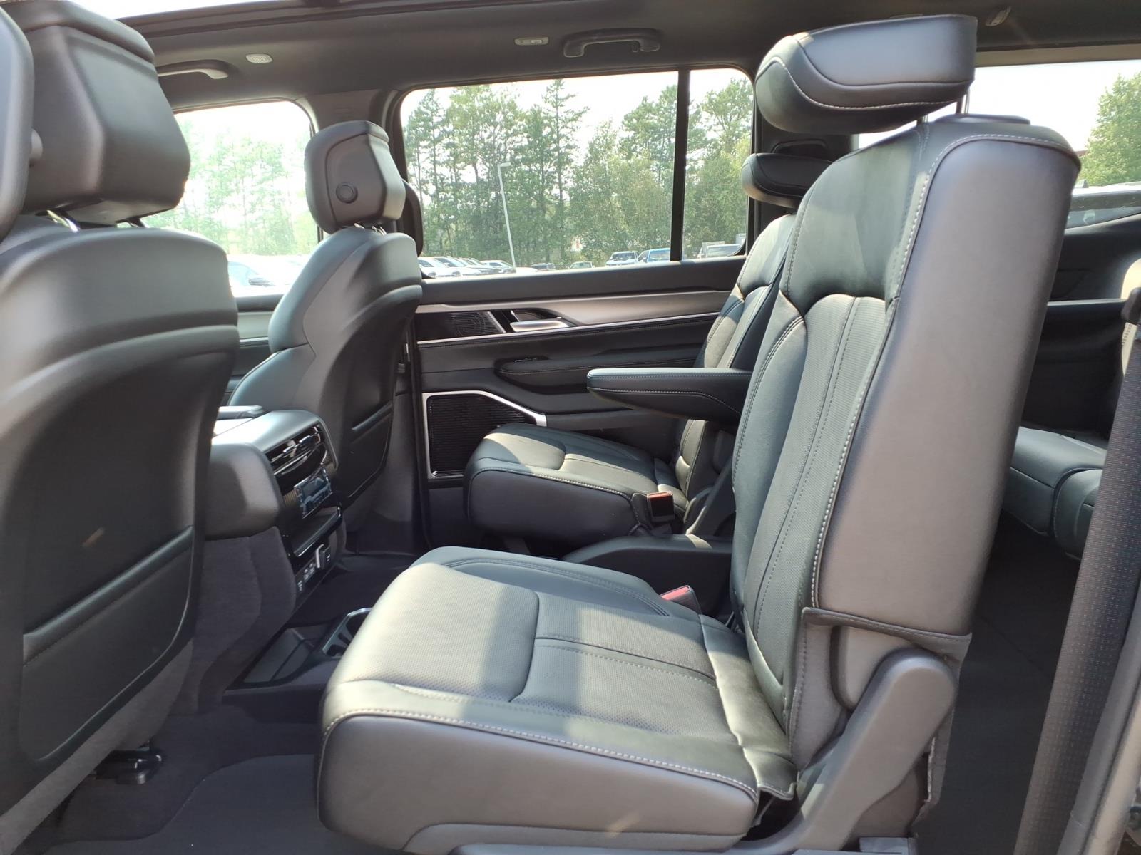2026 Jeep Grand Wagoneer Limited Altitude - Photo 10