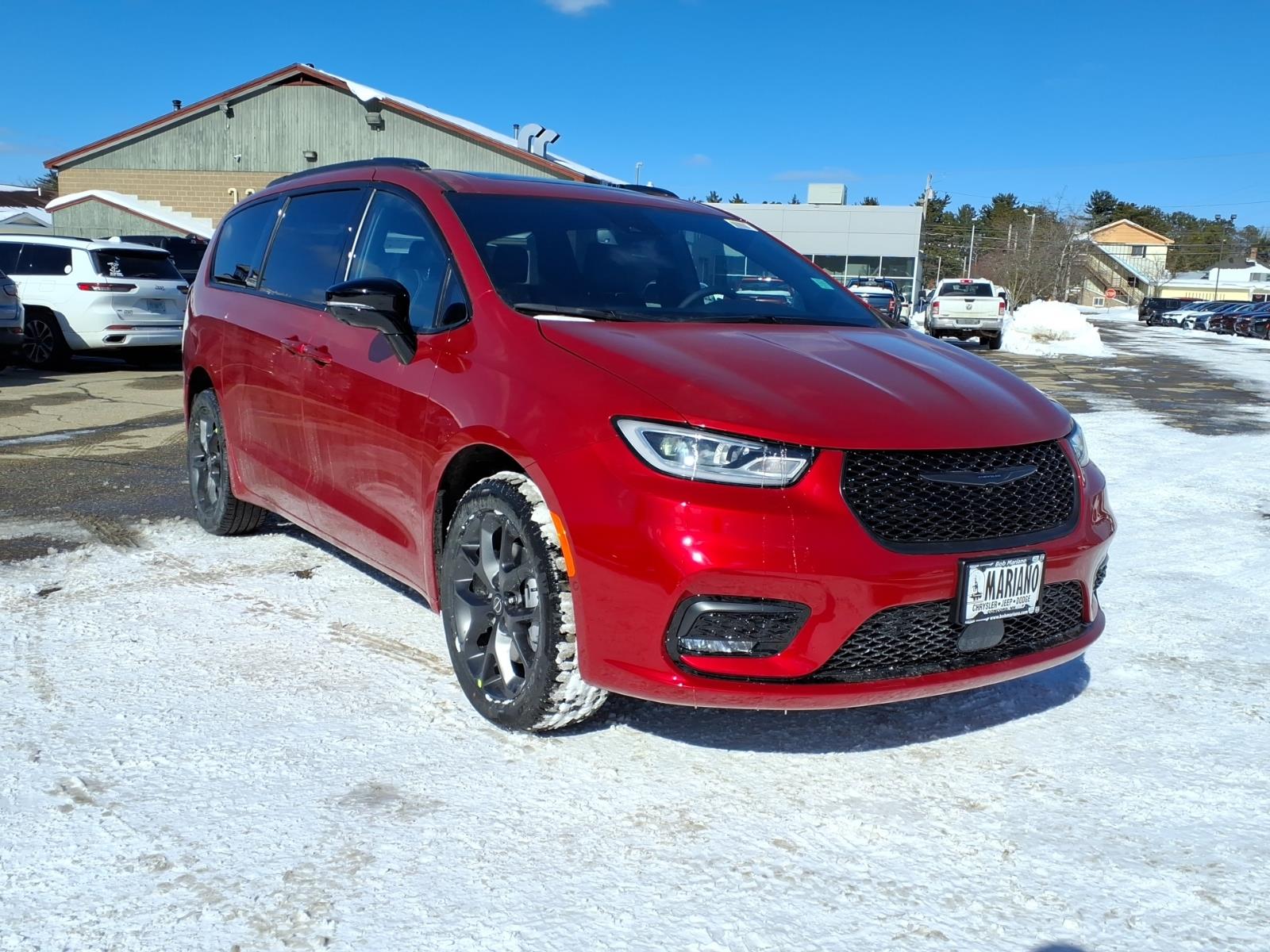 2026 Chrysler Pacifica Select AWD's photo