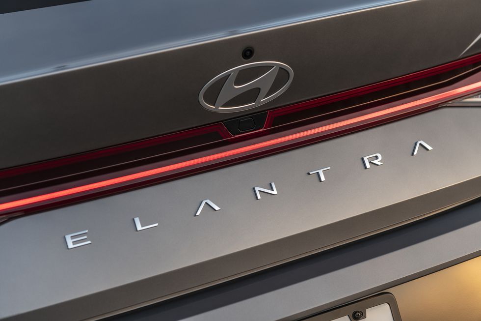 2024 Hyundai Elantra SEL vs. SEL Convenience Blog
