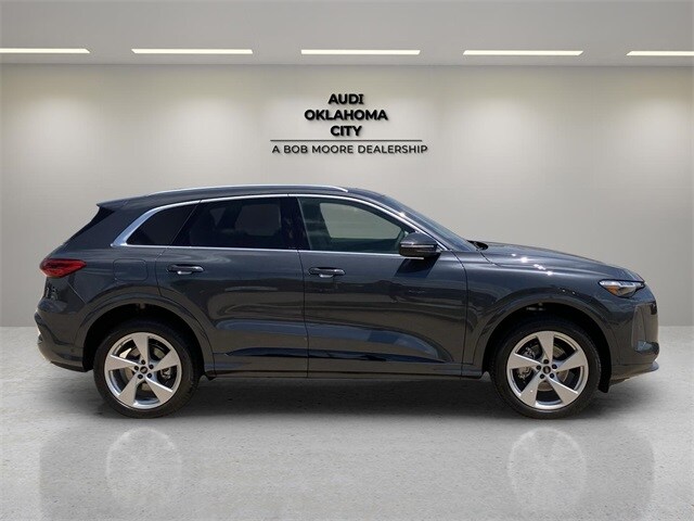 2025 Audi Q5 2.0T Premium Plus photo 4