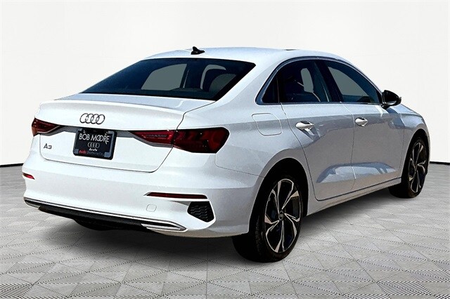 2022 Audi A3 40 Premium photo 2