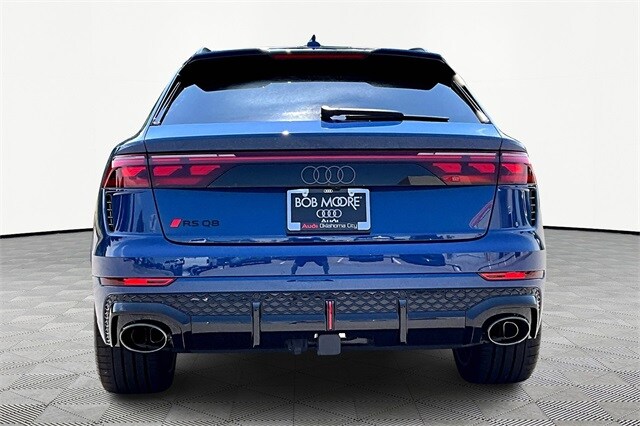 2025 Audi RS Q8 photo 4