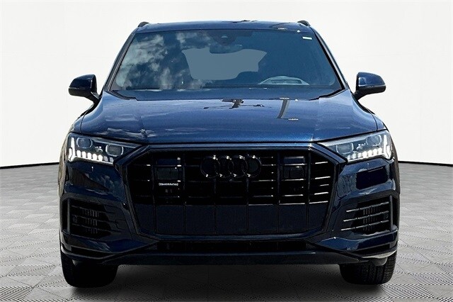 2023 Audi Q7 55 Prestige photo 2