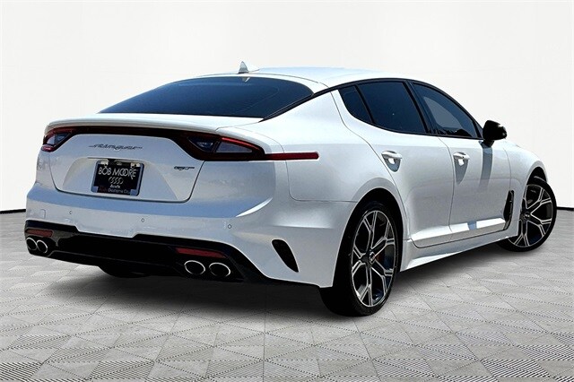2021 Kia Stinger GT photo 2