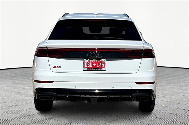 2025 Audi Q8 55 Premium Plus photo 4