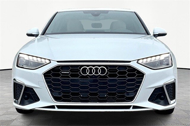 2022 Audi A4 45 S line Premium Plus Quattro photo 3