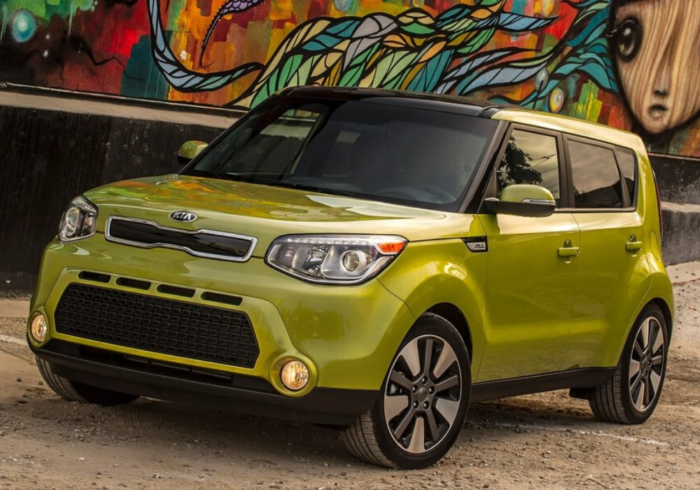 used 2014 Kia Soul exterior view in green color