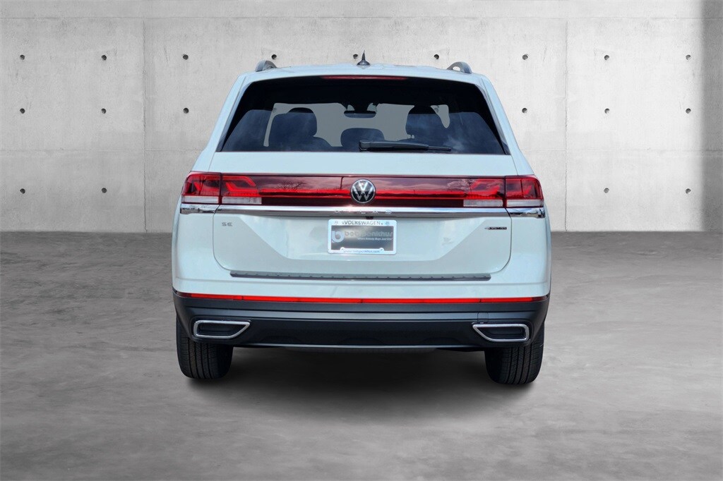 2025 Volkswagen Atlas SE photo 4