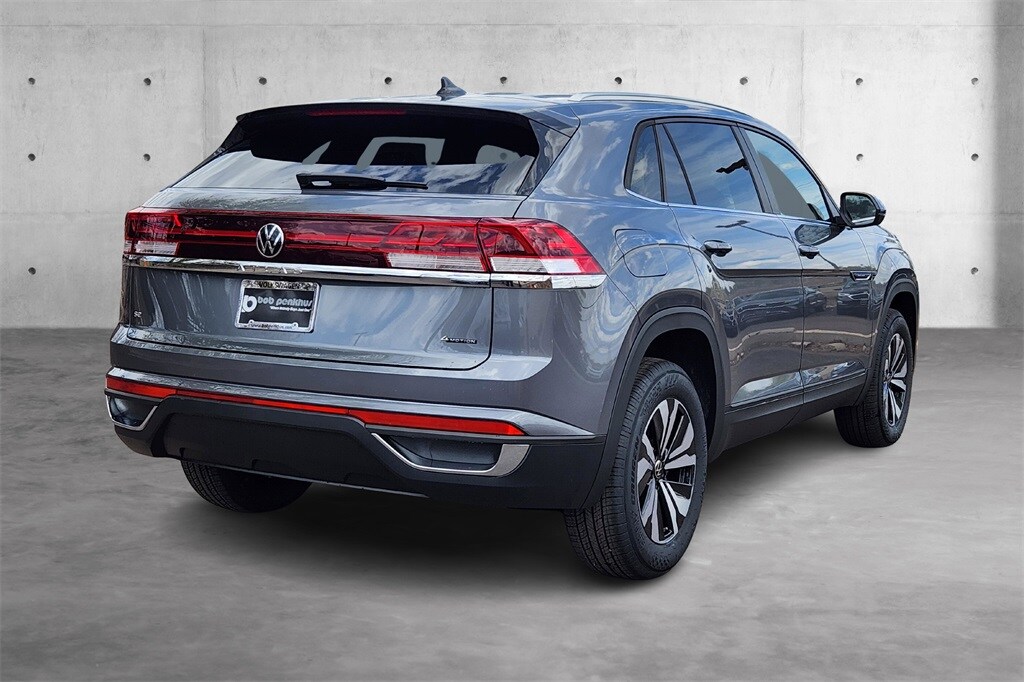 2025 Volkswagen Atlas Cross Sport SE photo 3