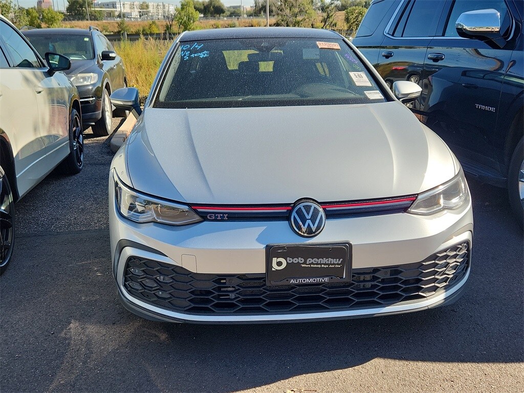 2022 Volkswagen Golf GTI SE photo 2