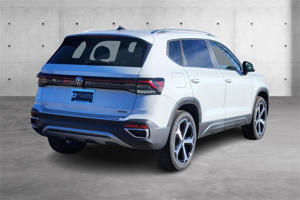 2025 Volkswagen Taos SEL photo 3