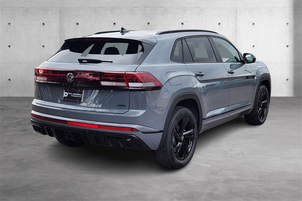 2025 Volkswagen Atlas Cross Sport SEL R-Line photo 3