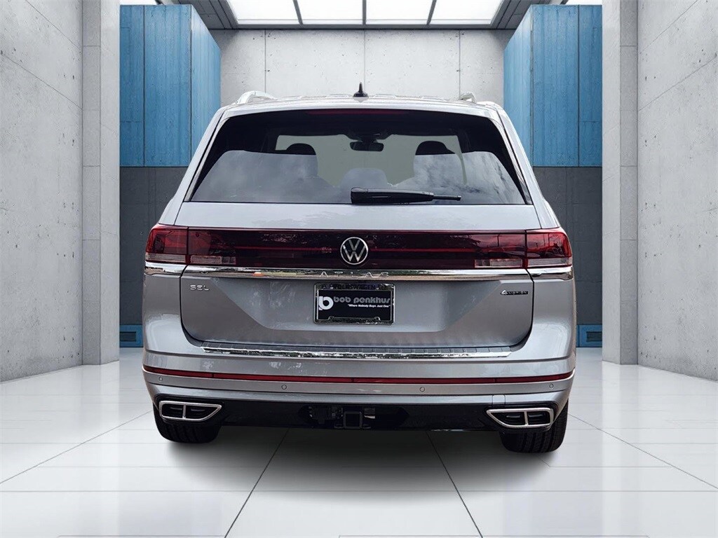 2026 Volkswagen Atlas SEL Premium R-Line photo 4