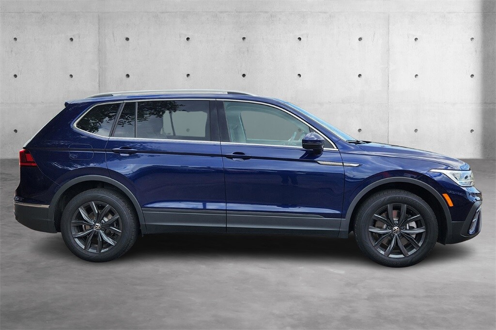 2024 Volkswagen Tiguan SE Wolfsburg Edition photo 2