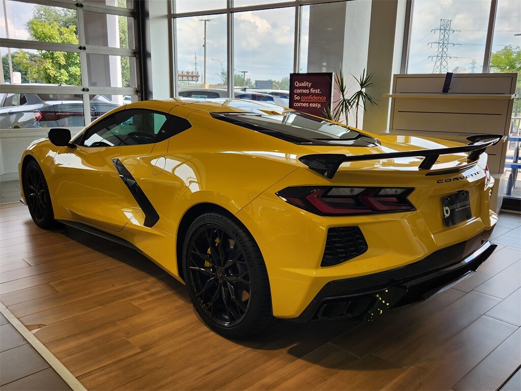 2025 Chevrolet Corvette Stingray 3LT photo 3