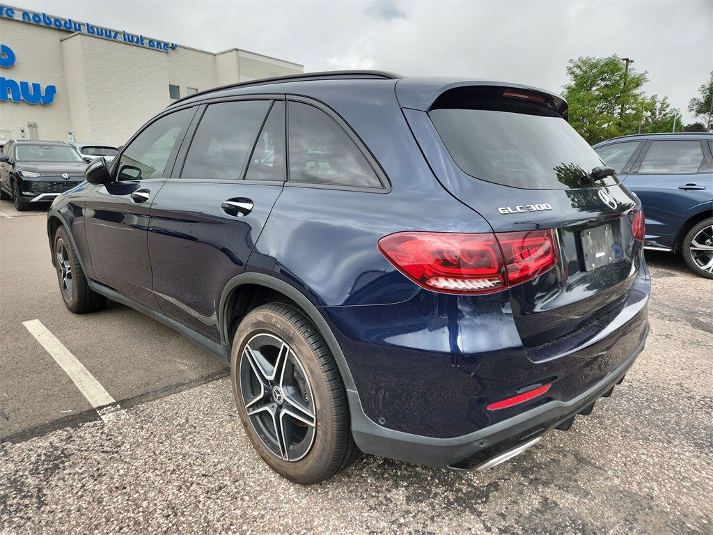 2022 Mercedes Benz GLC 300 4MATIC photo 3