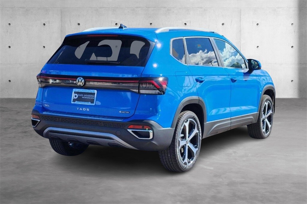 2025 Volkswagen Taos SEL photo 3