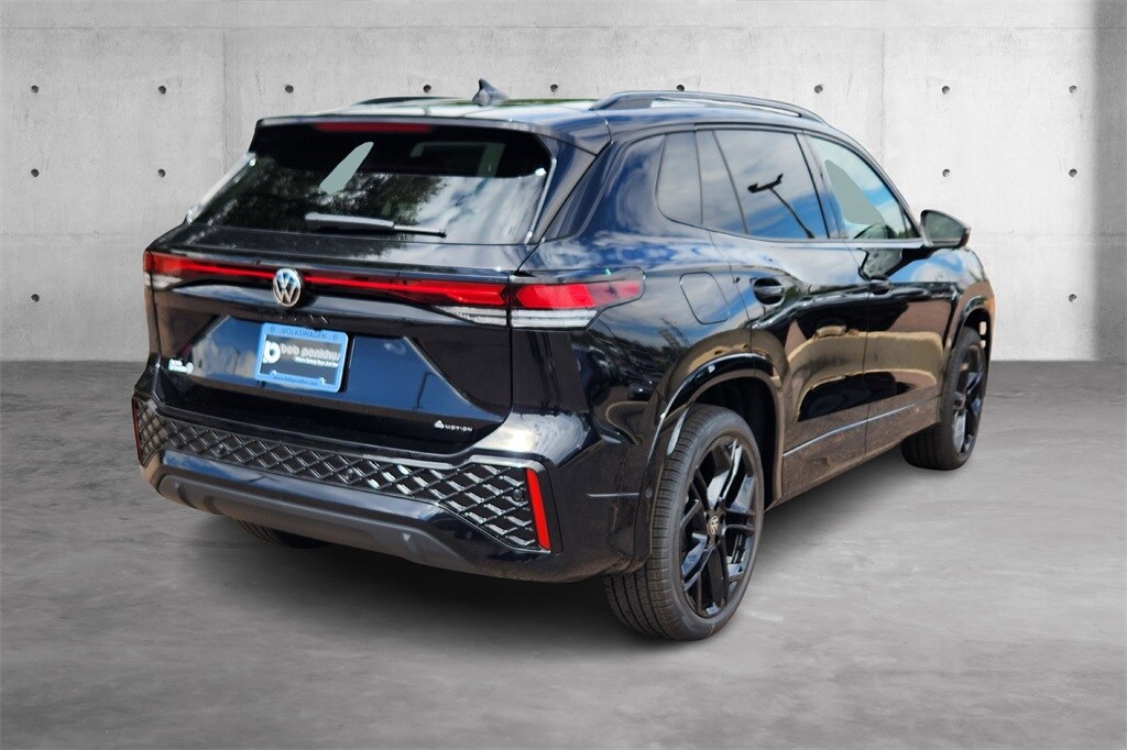 2025 Volkswagen Tiguan SE R-Line Black photo 2