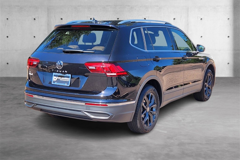 2024 Volkswagen Tiguan SE photo 3
