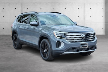 2025 Volkswagen Atlas 2.0T SE w/Technology SUV