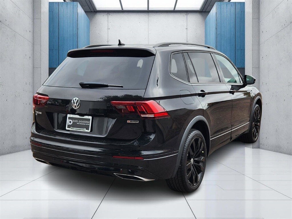 2020 Volkswagen Tiguan SE R-Line Black photo 2