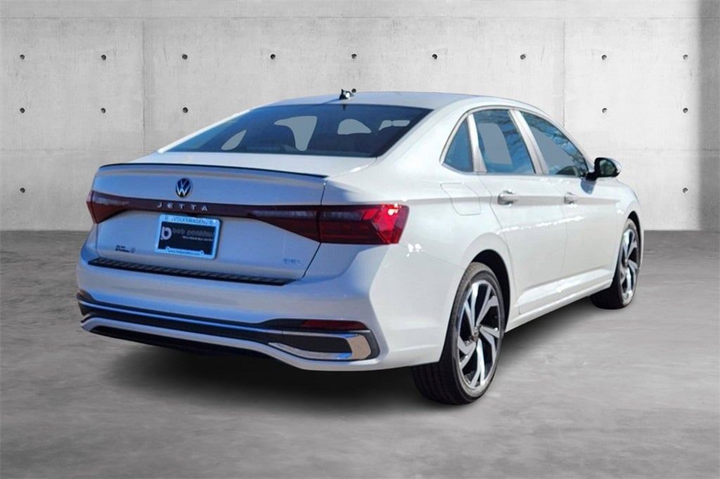 2025 Volkswagen Jetta SEL photo 3