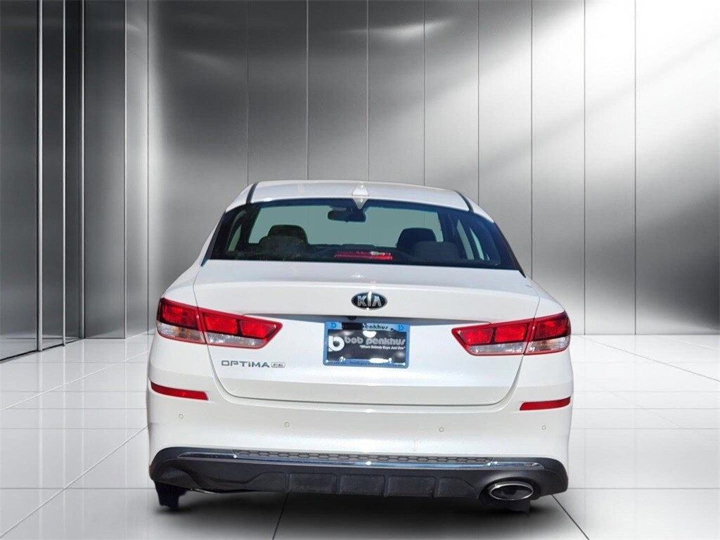 2020 Kia Optima LX photo 4