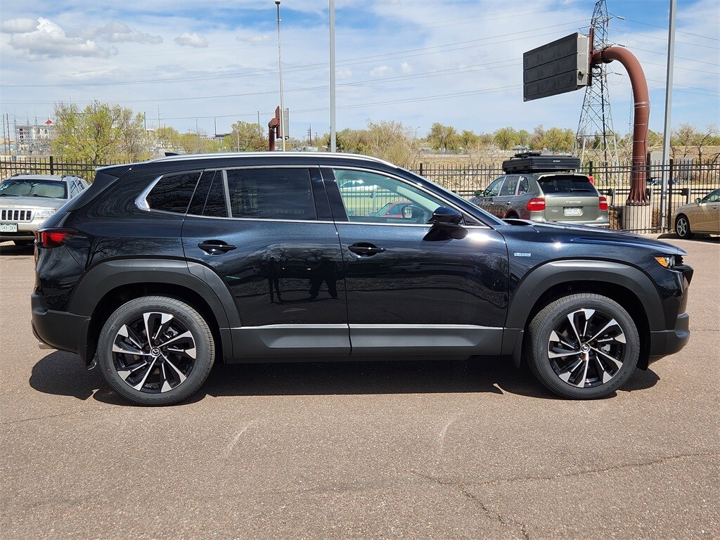 2025 Mazda CX-50 Premium Plus photo 2
