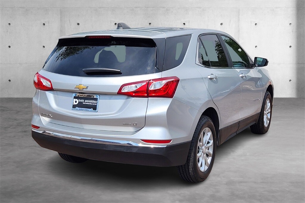 2021 Chevrolet Equinox LT photo 3