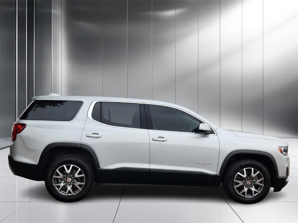 2020 Gmc Acadia SLE photo 2
