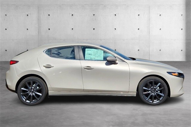 2025 Mazda Mazda3 Hatchback 2.5 s Preferred photo 2