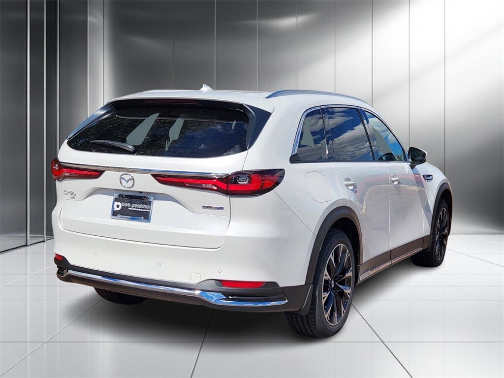 2025 Mazda CX-90 Plug-in Hybrid Premium Plus photo 3