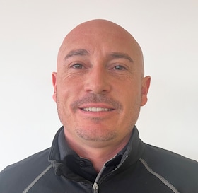 Staff member Rick Clavelli from f81e44434457