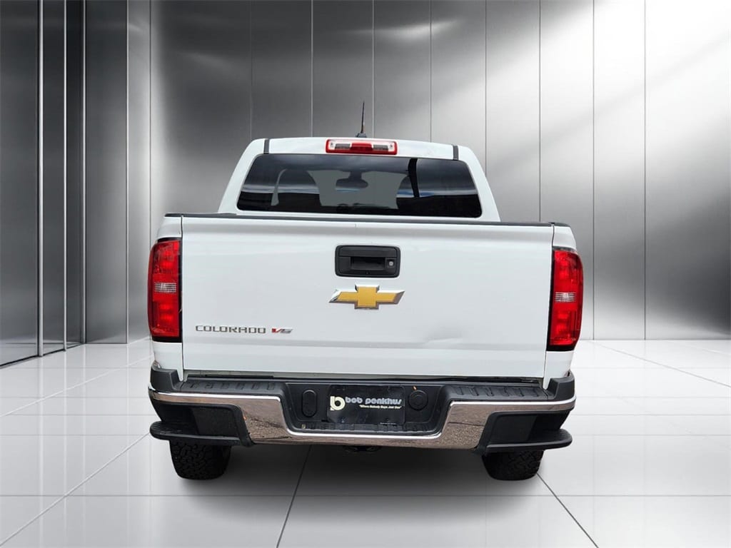 2017 Chevrolet Colorado Work Truck photo 3