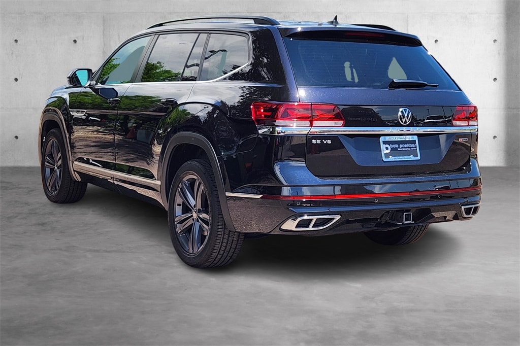 Used 2021 Volkswagen Atlas SE w/Tech R-Line with VIN 1V2NR2CA9MC569413 for sale in Colorado Springs, CO