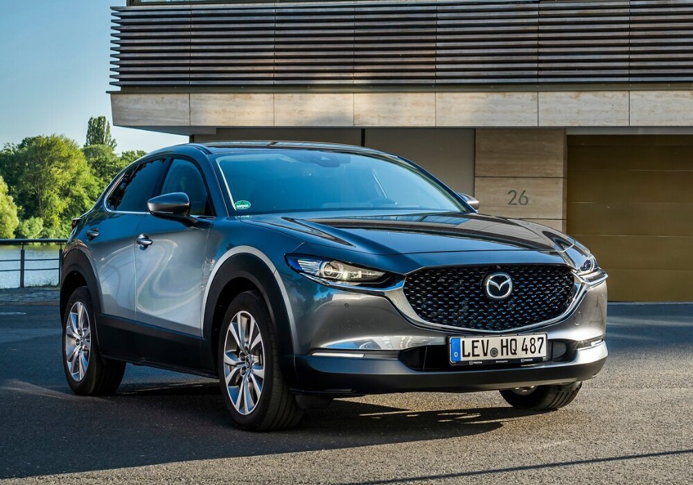 2020 Mitsubishi Eclipse Cross vs. Mazda CX30 Bob