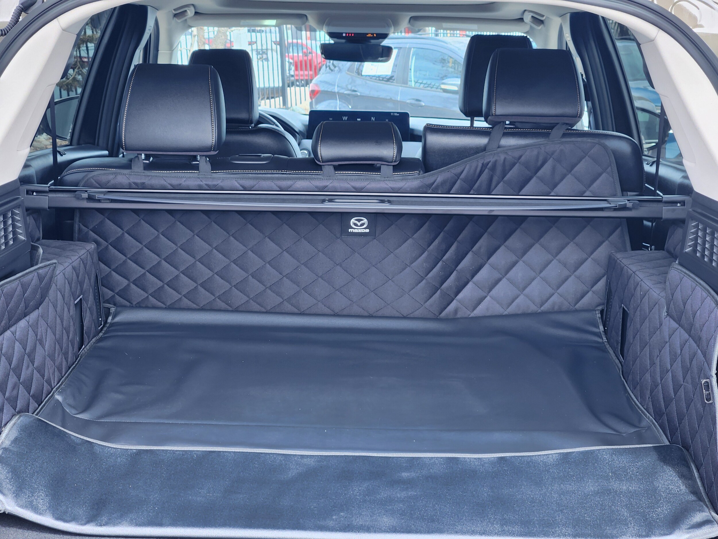 2025 Mazda CX-70 Premium Package - Photo 30
