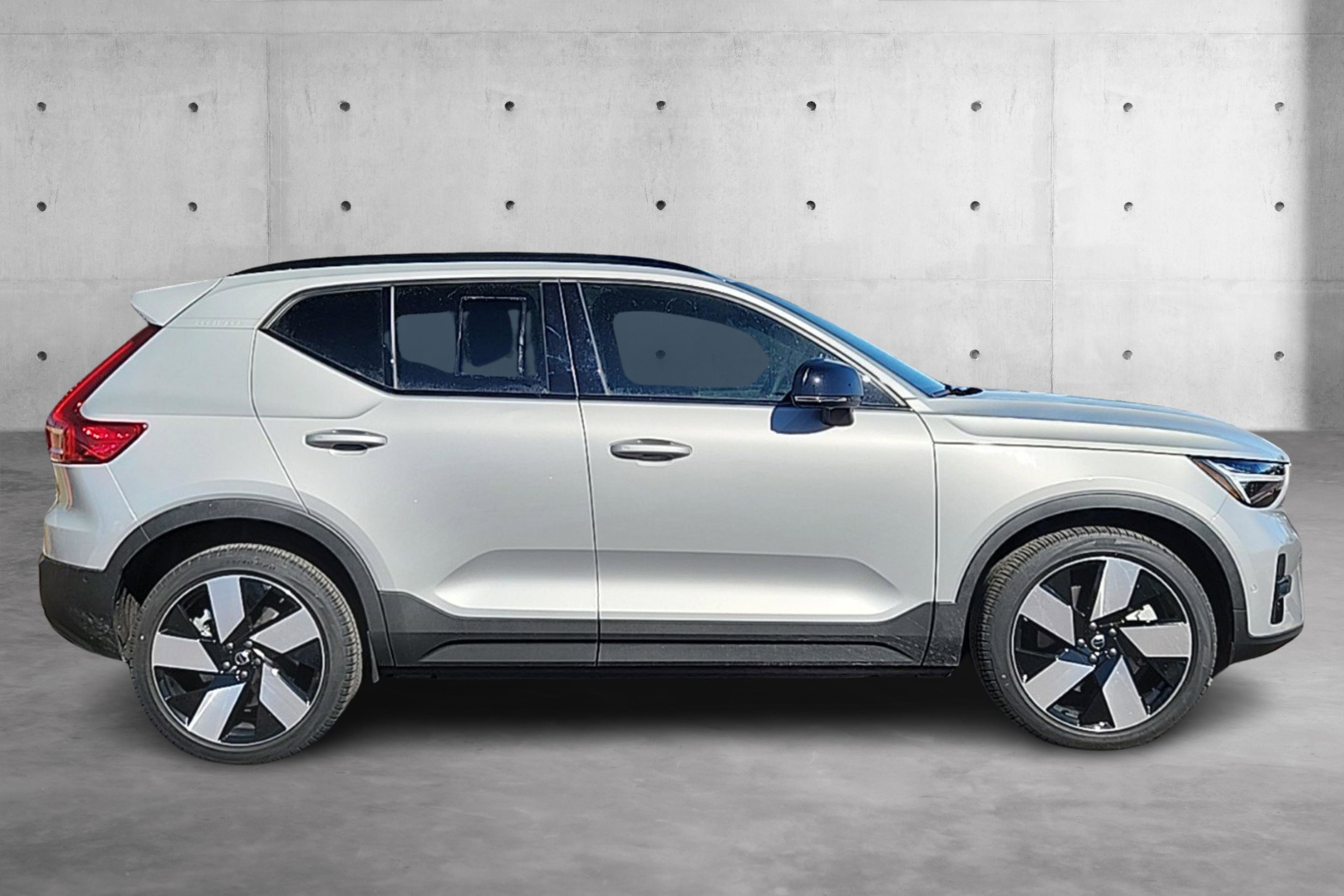 Used 2023 Volvo XC40 Ultimate with VIN YV4ED3UM1P2956771 for sale in Colorado Springs, CO