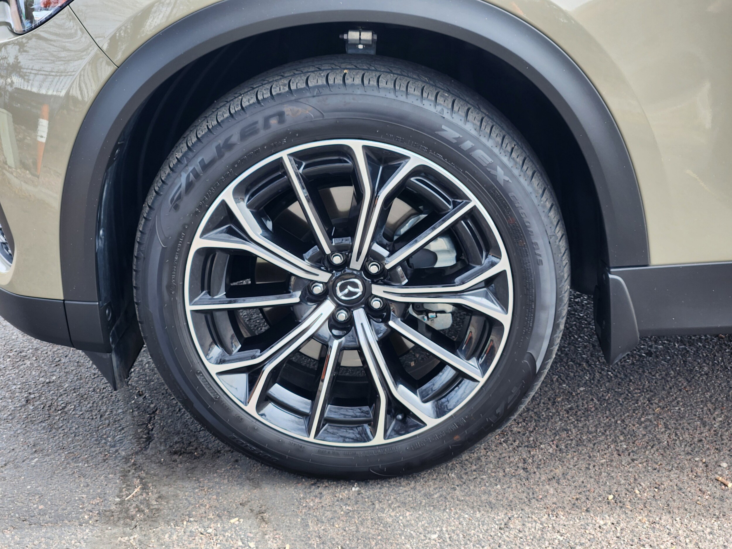 2025 Mazda CX-70 Premium Package - Photo 32