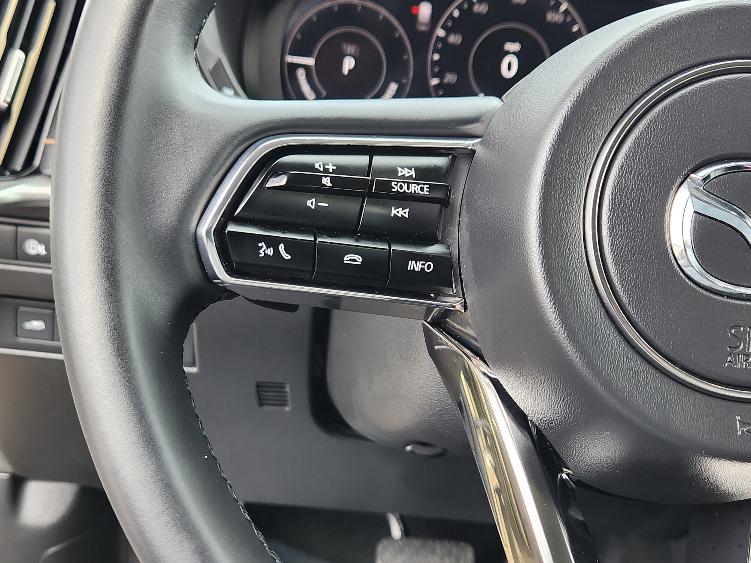 2025 Mazda CX-70 Premium Package - Photo 16