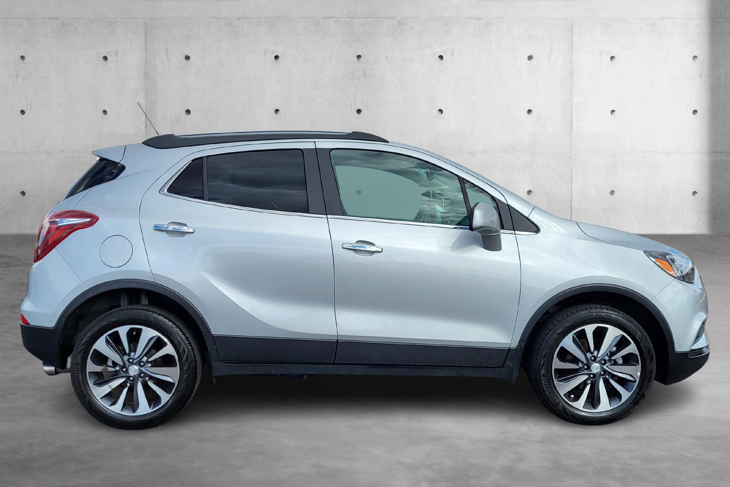 Used 2022 Buick Encore Preferred with VIN KL4CJESM8NB535736 for sale in Colorado Springs, CO