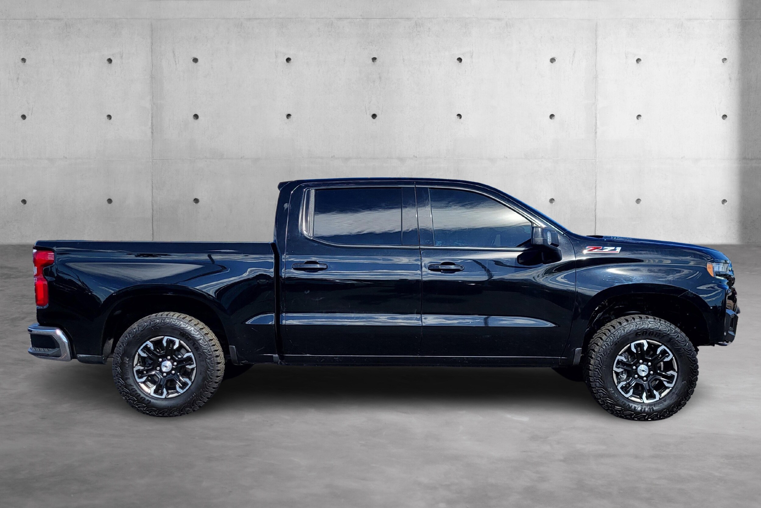 Used 2021 Chevrolet Silverado 1500 LTZ with VIN 3GCUYGET0MG355905 for sale in Colorado Springs, CO
