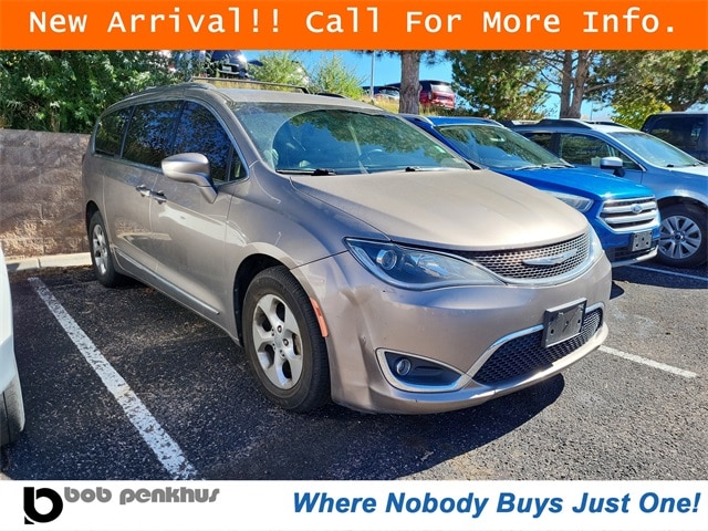 2017 Chrysler Pacifica Touring-L Plus