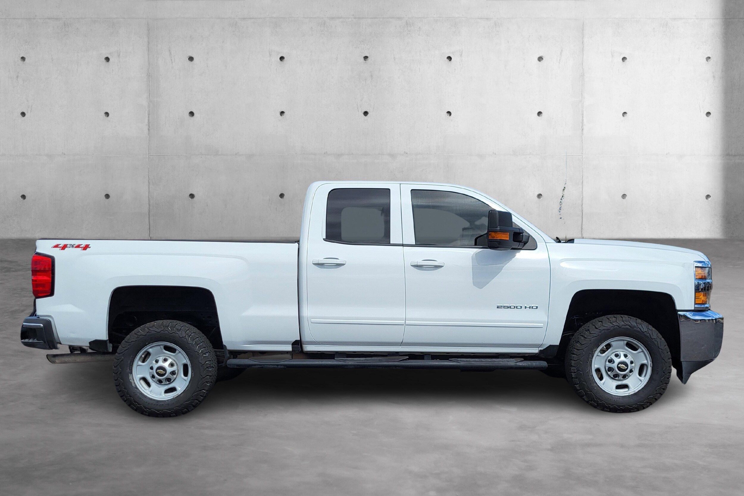 Used 2019 Chevrolet Silverado 2500HD LT with VIN 2GC2KSEG8K1158257 for sale in Colorado Springs, CO